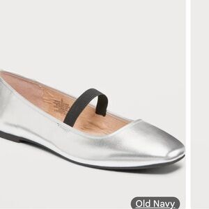 Old Navy Silver Women's Ballet Flats